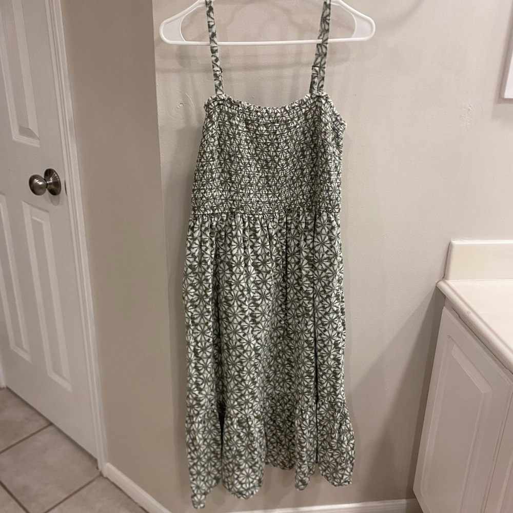 GAP Textured Green and White Smocked MIDI Dress